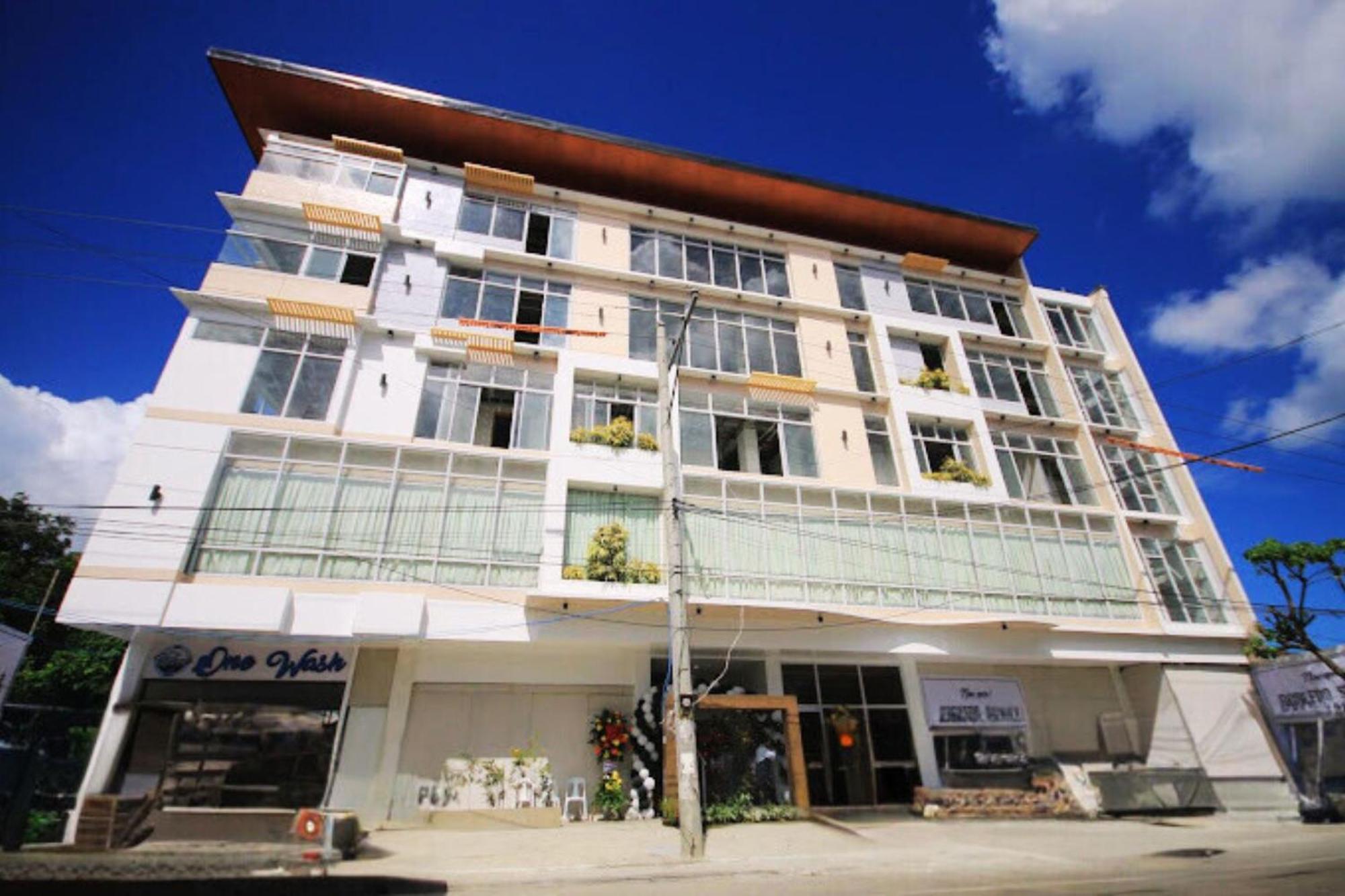 Tely'S Bed & Breakfast Iloilo Powered By Cocotel Esterno foto