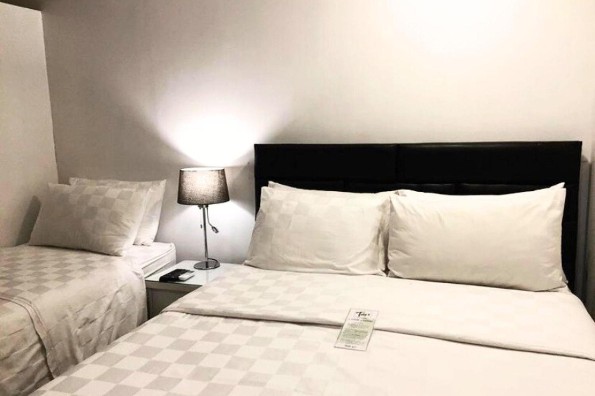 Tely'S Bed & Breakfast Iloilo Powered By Cocotel Esterno foto